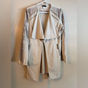 VENUS Women's Cream and Silver Trench Coat with Snake Print Size 8